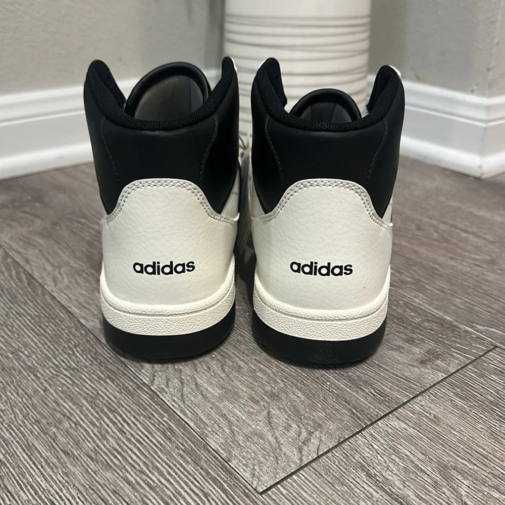 BNWT Adidas white/ cream and Black High-Tops ( multi sizes) - Picture 7 of 10
